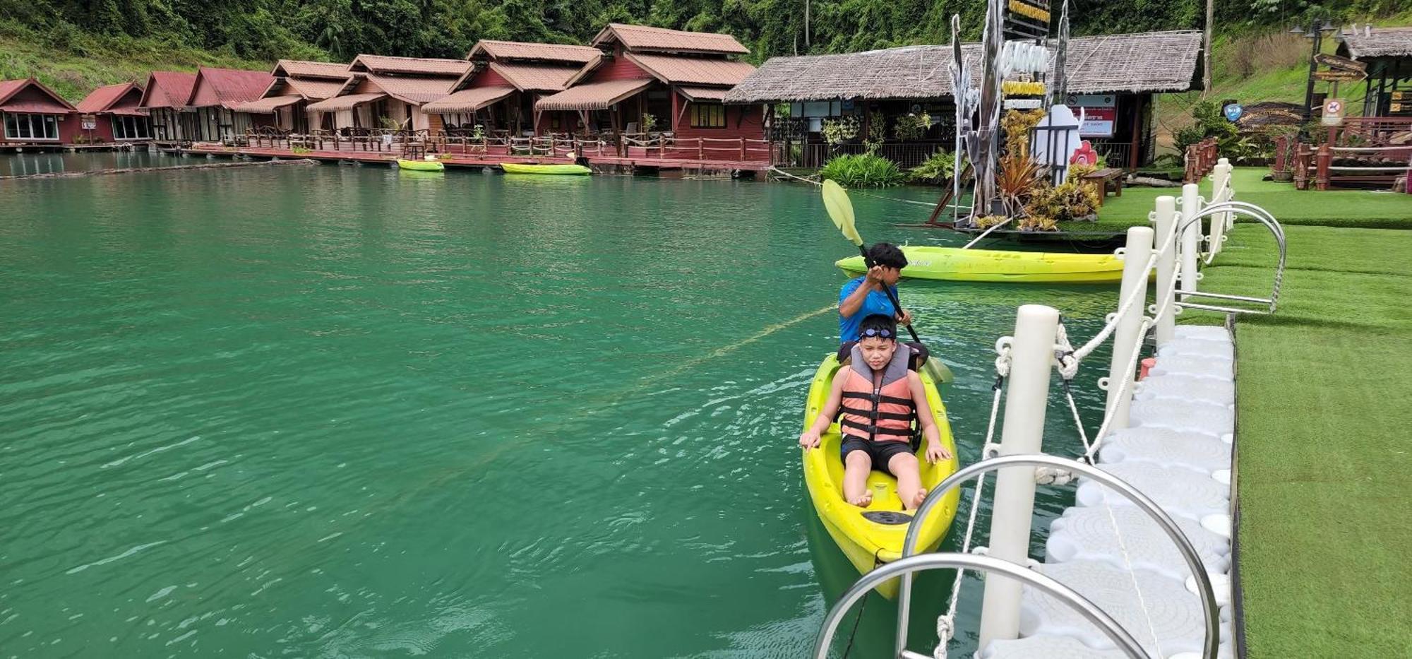 Khaosok Happy House Bed & Breakfast Khao Sok National Park Exterior foto